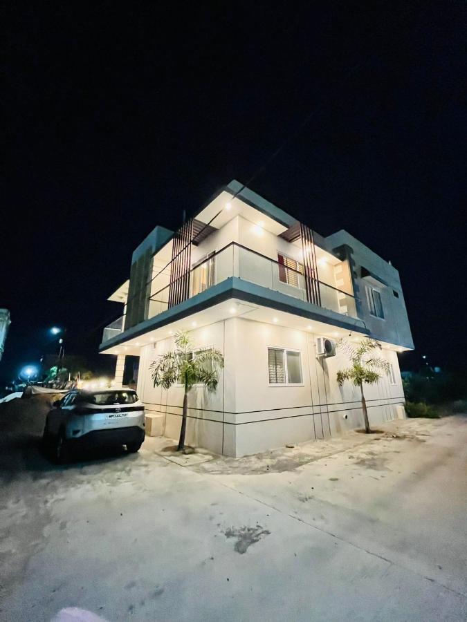 Shyam Sudha Home Stay Ujjain Exteriör bild